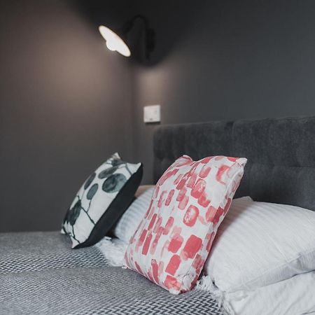 Kostjukowski Apartments Mudroho 12 V Lviv Eksteriør billede