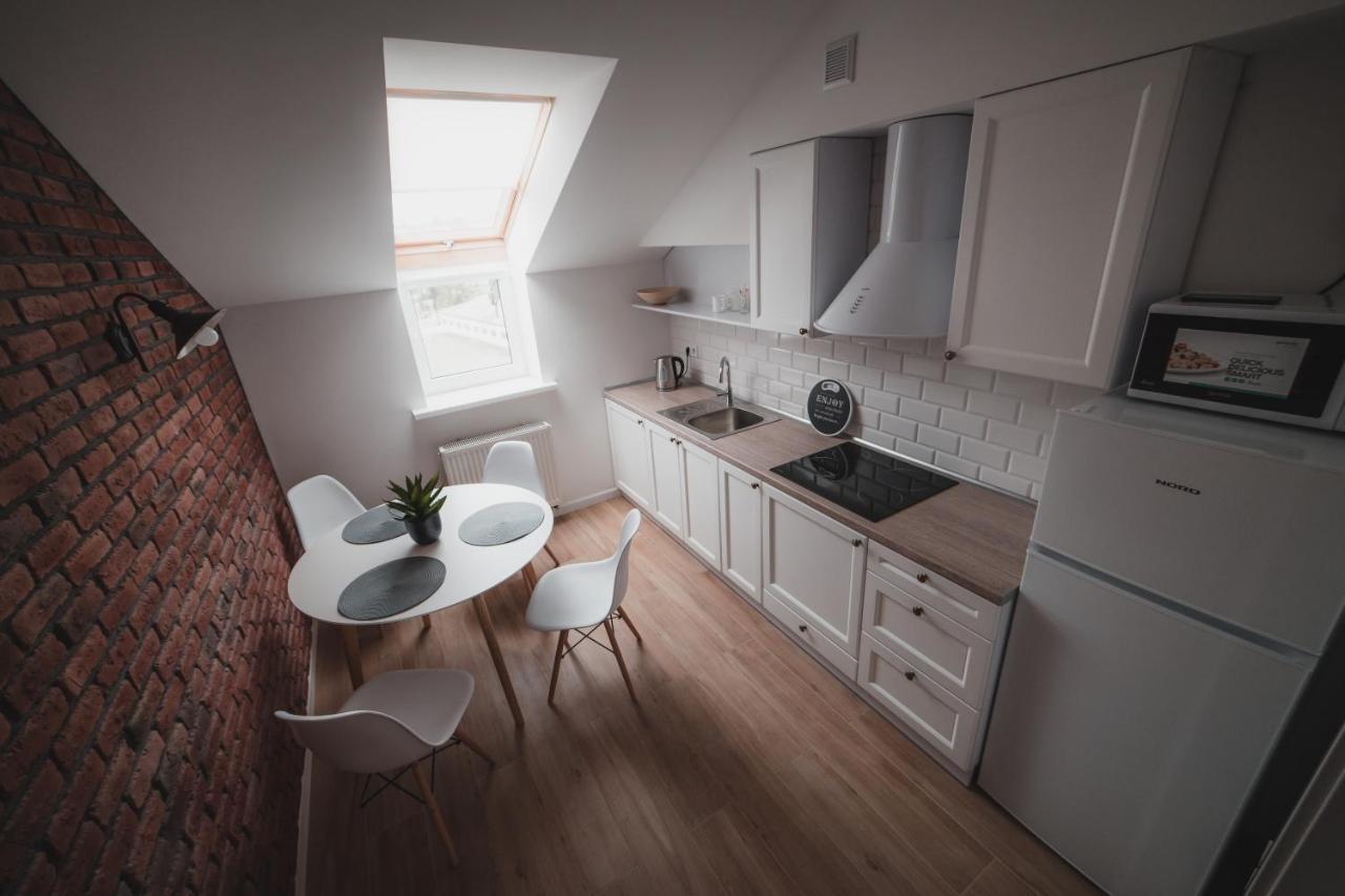 Kostjukowski Apartments Mudroho 12 V Lviv Eksteriør billede